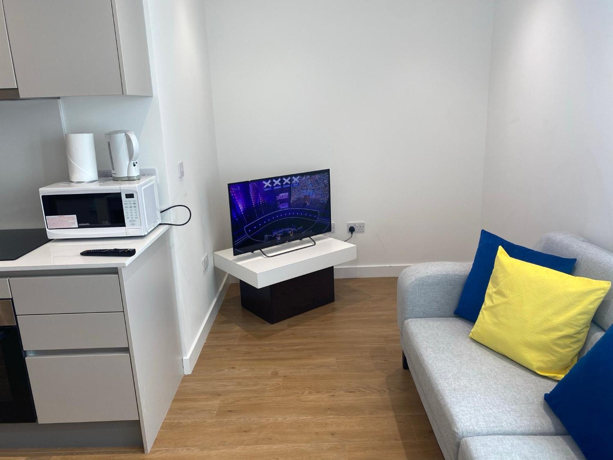 Berks Luxury Serviced Apartments , Free Parking, Free Gym And Free Wifi Bracknell Ruang foto